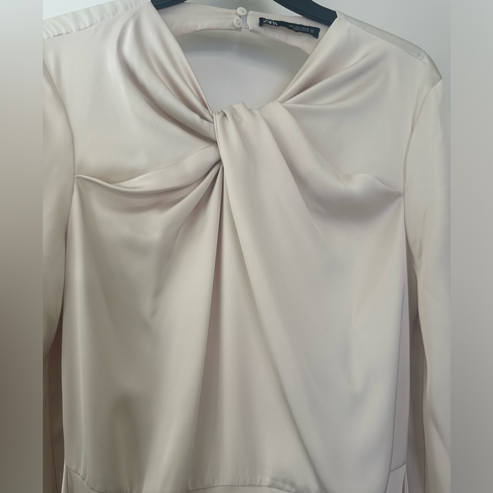 Zara Cream Long-Sleeve Midi Dress - Picture 5 of 6